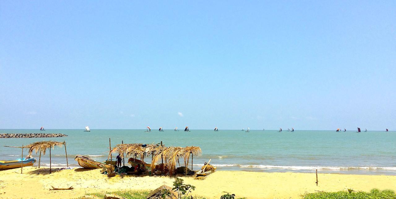 Explore Hostels Negombo Kochchikade Екстериор снимка