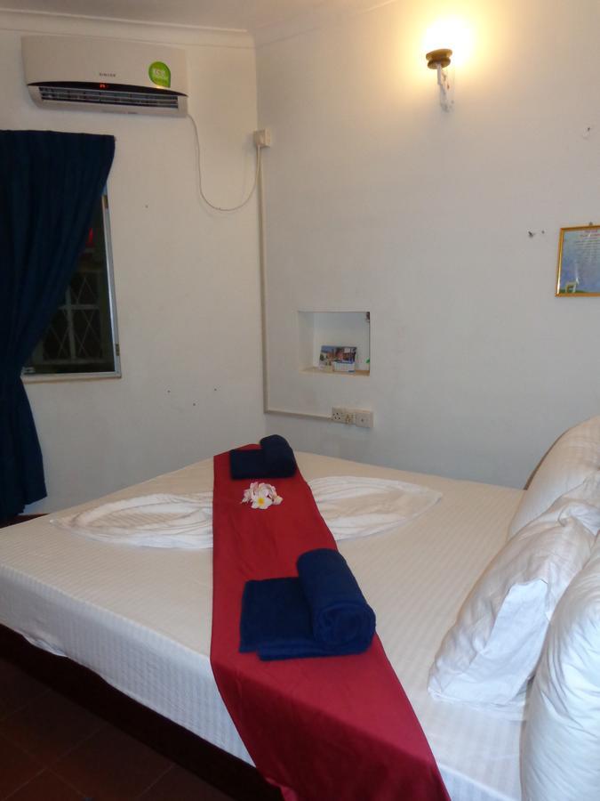 Explore Hostels Negombo Kochchikade Екстериор снимка